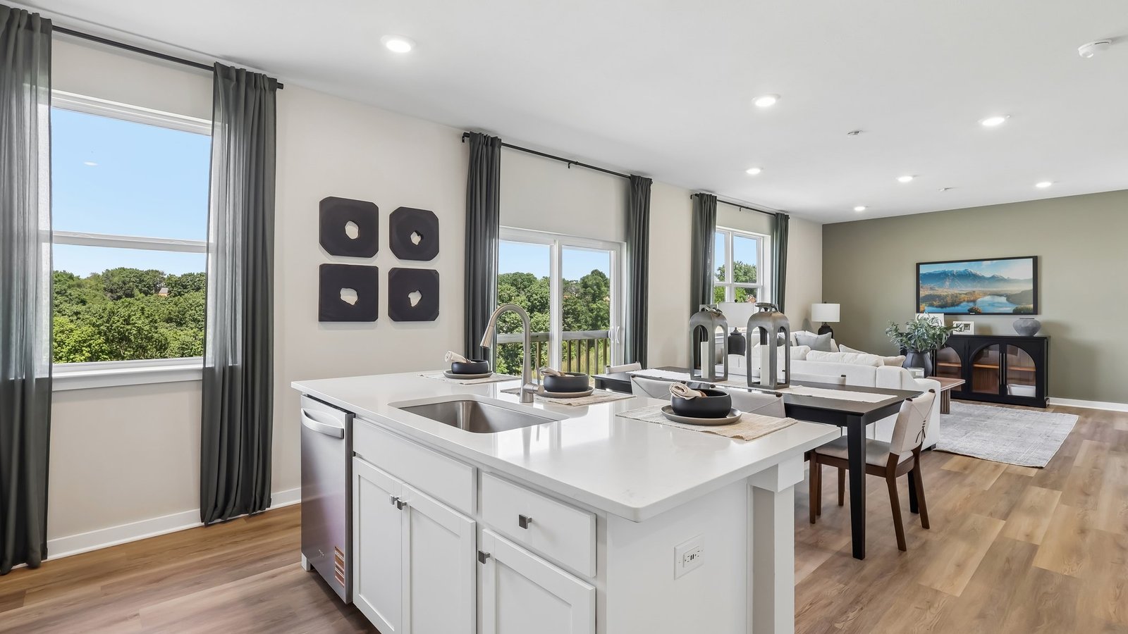 Kitchen with oversized island