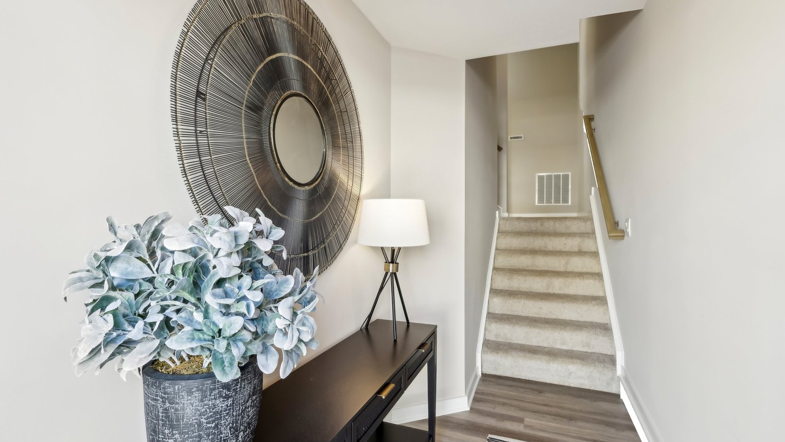 Entry way
