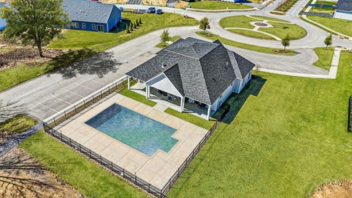 Duffy Highlands clubhouse pool