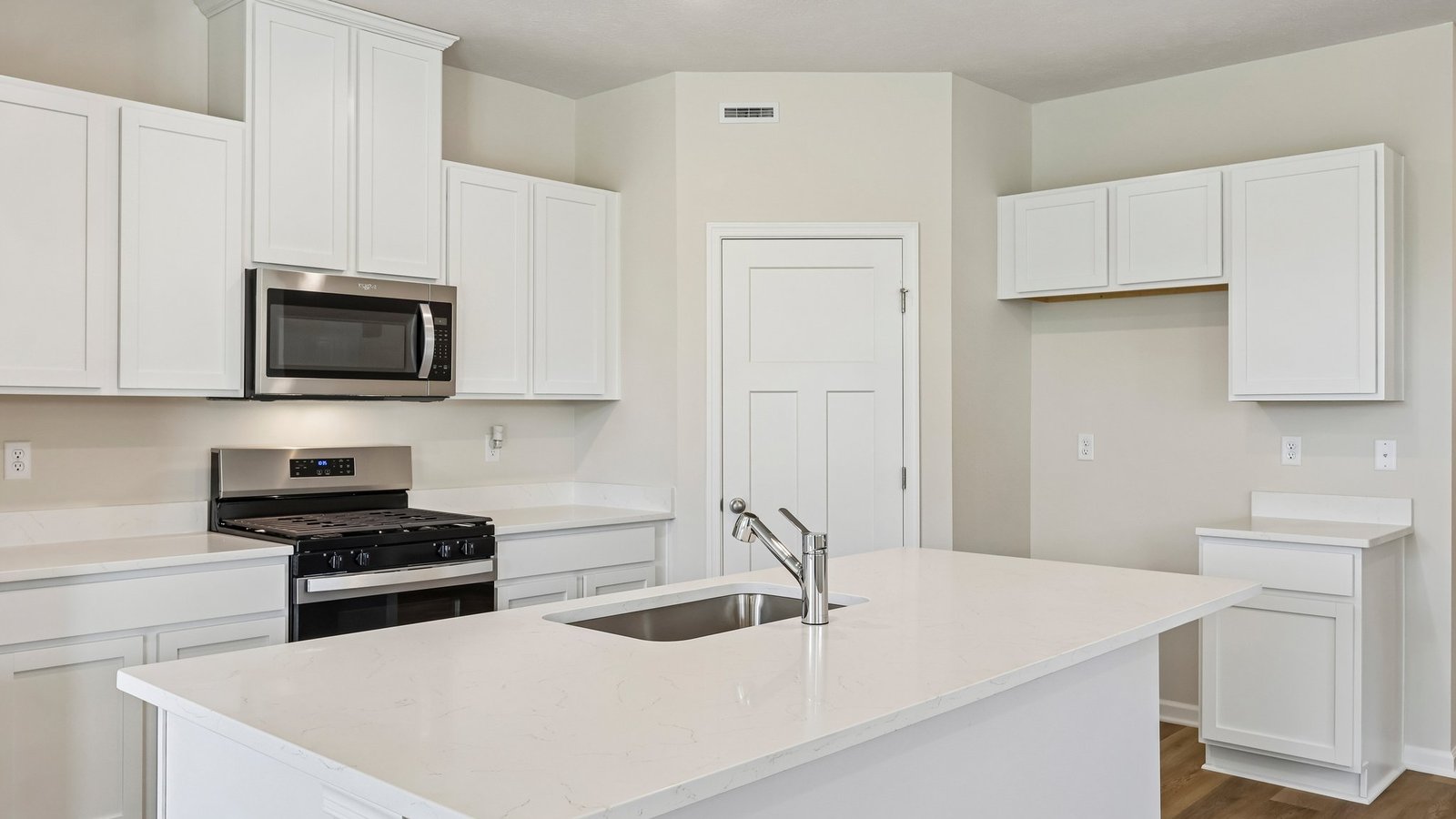 Kitchen with island