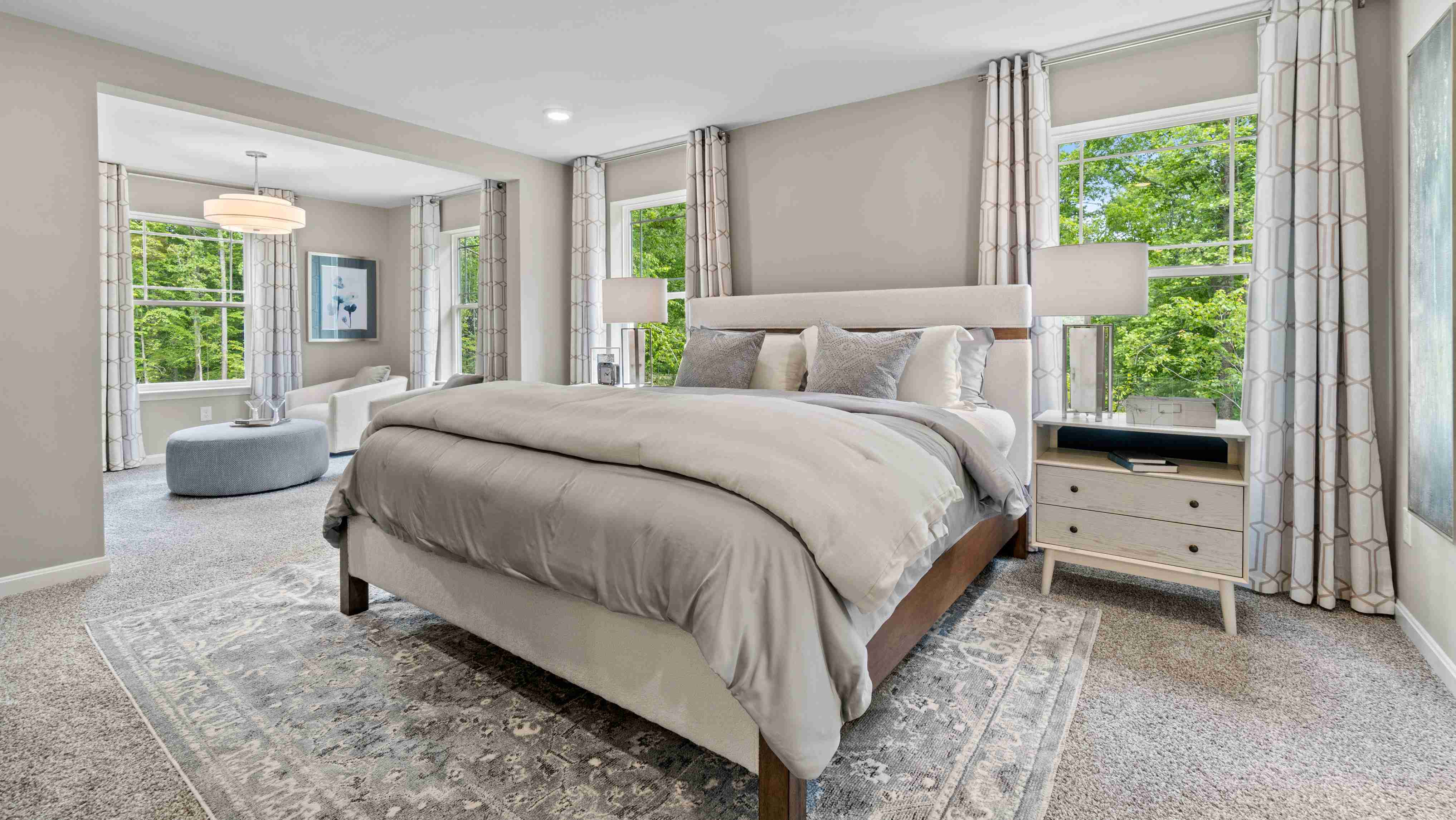 primary suite with sitting room