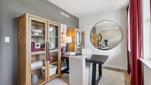 Entry way with flex room