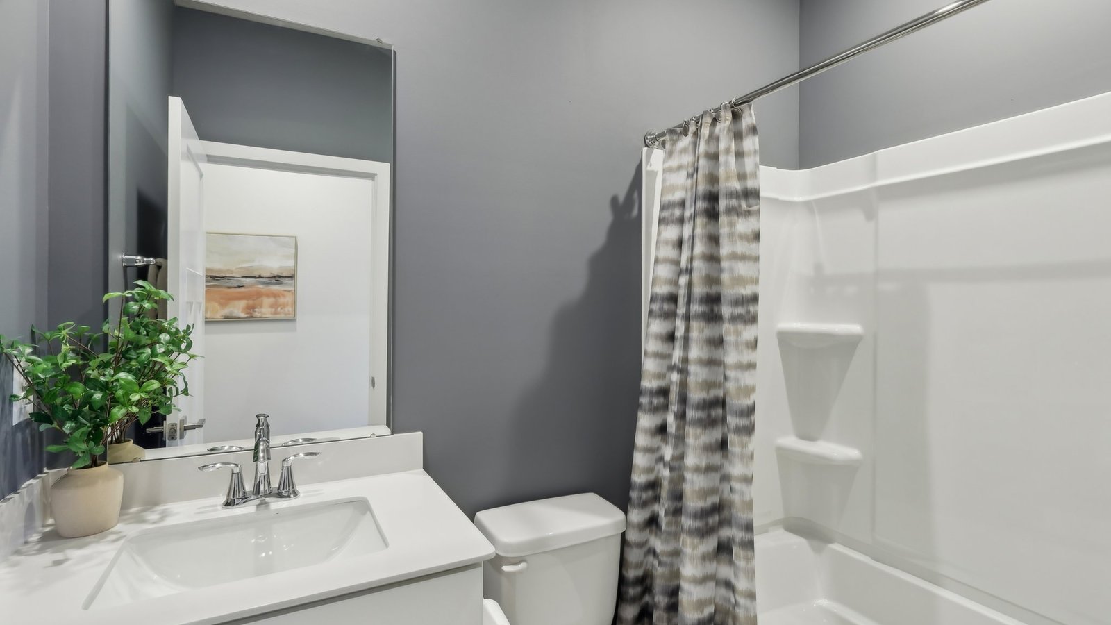 Main level full bath