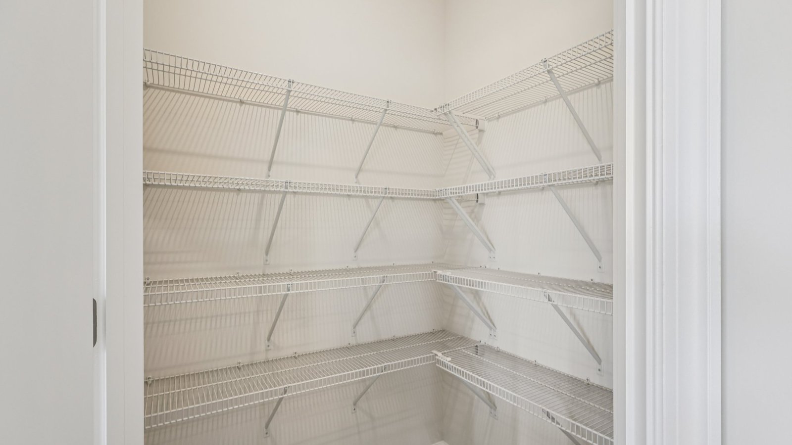 Kitchen pantry