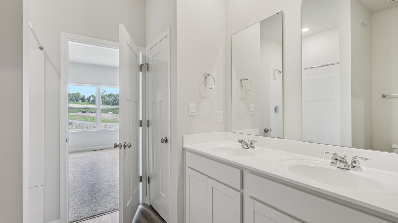 Primary ensuite bathroom