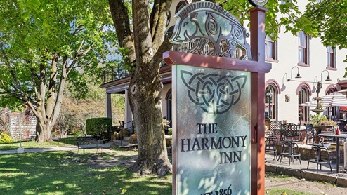 Harmony Inn sign