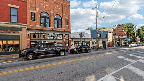 Spring and Main Cafe
