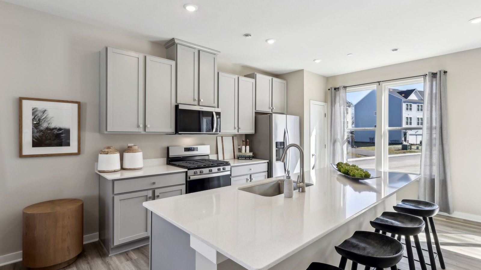 Kitchen with island