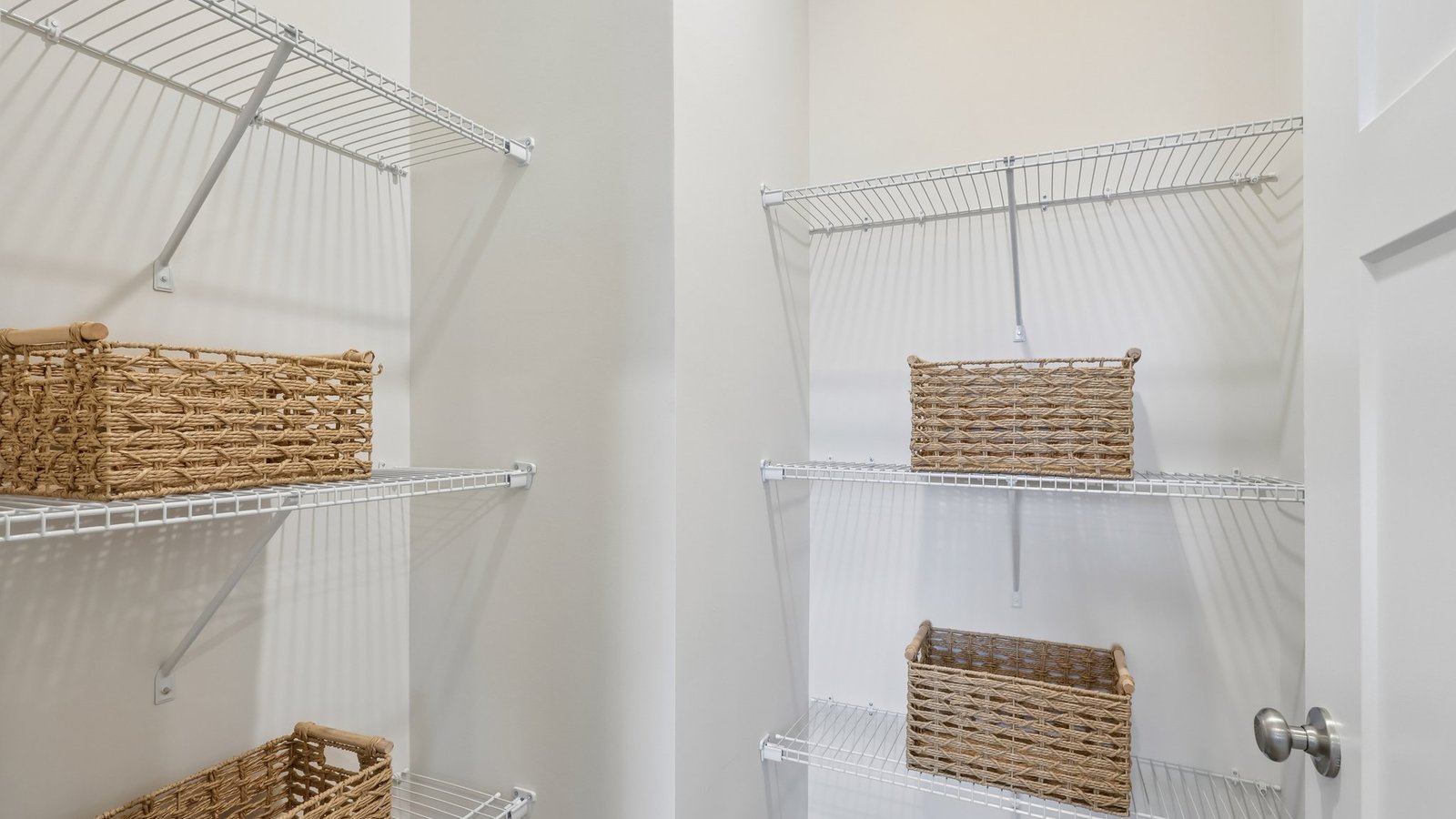 Kitchen pantry