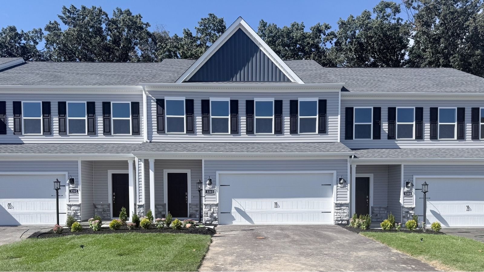 157 Sweetwater Drive exterior