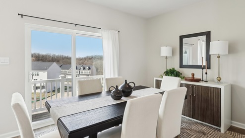Dining room off of kitchen