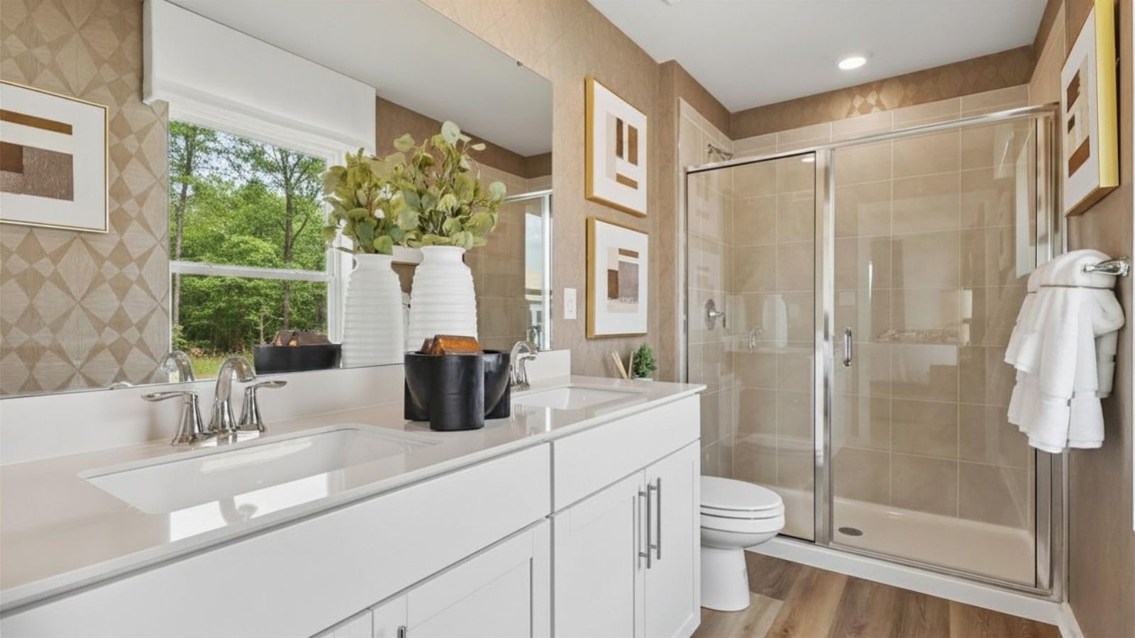 Primary ensuite bathroom