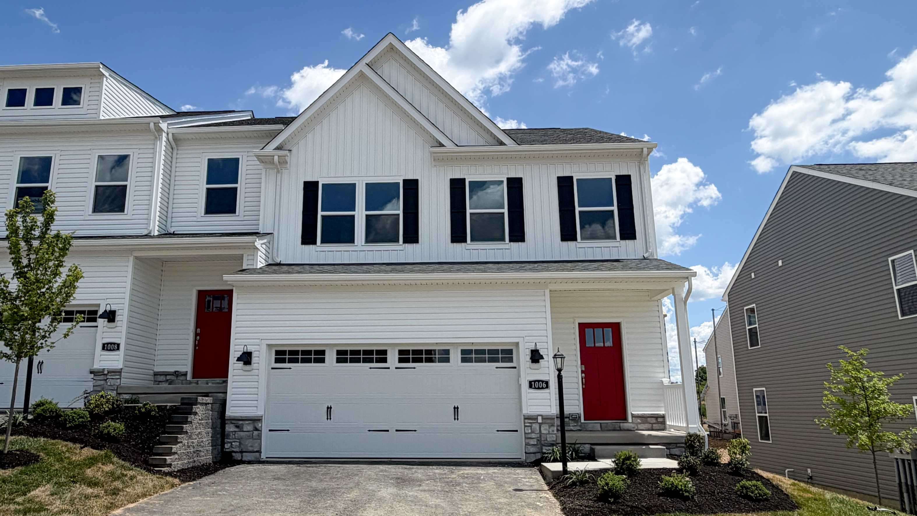 Exterior of 1006
