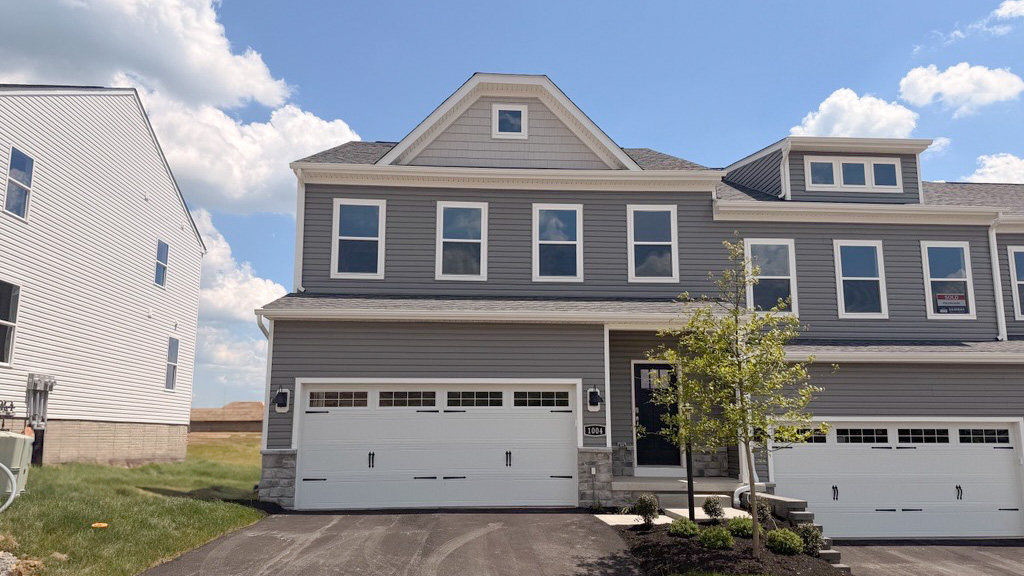 Lot 9 exterior