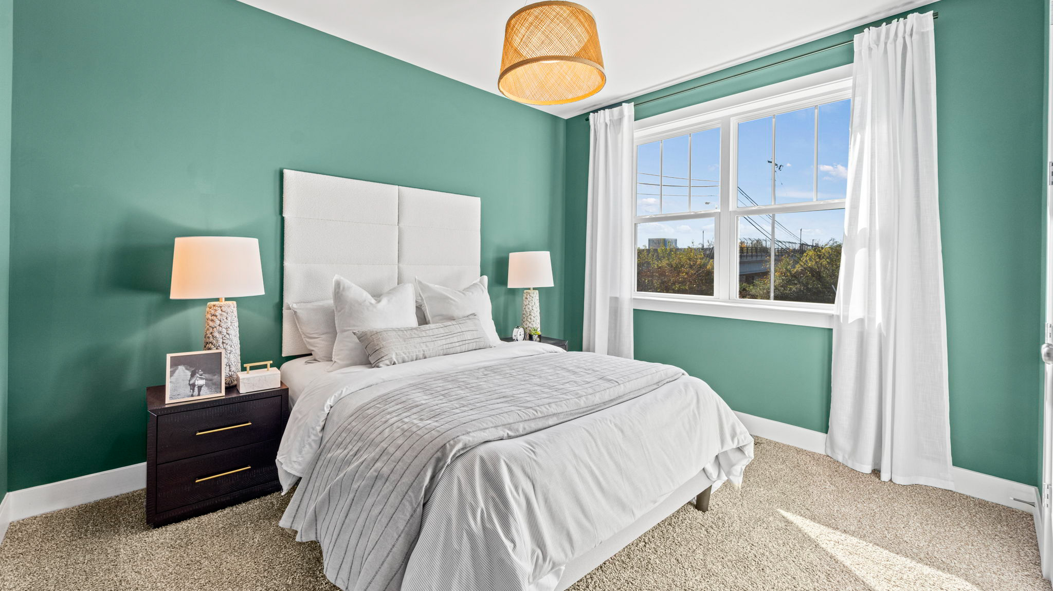 Secondary room with window