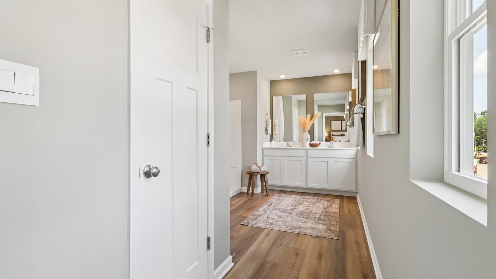 Primary ensuite bathroom