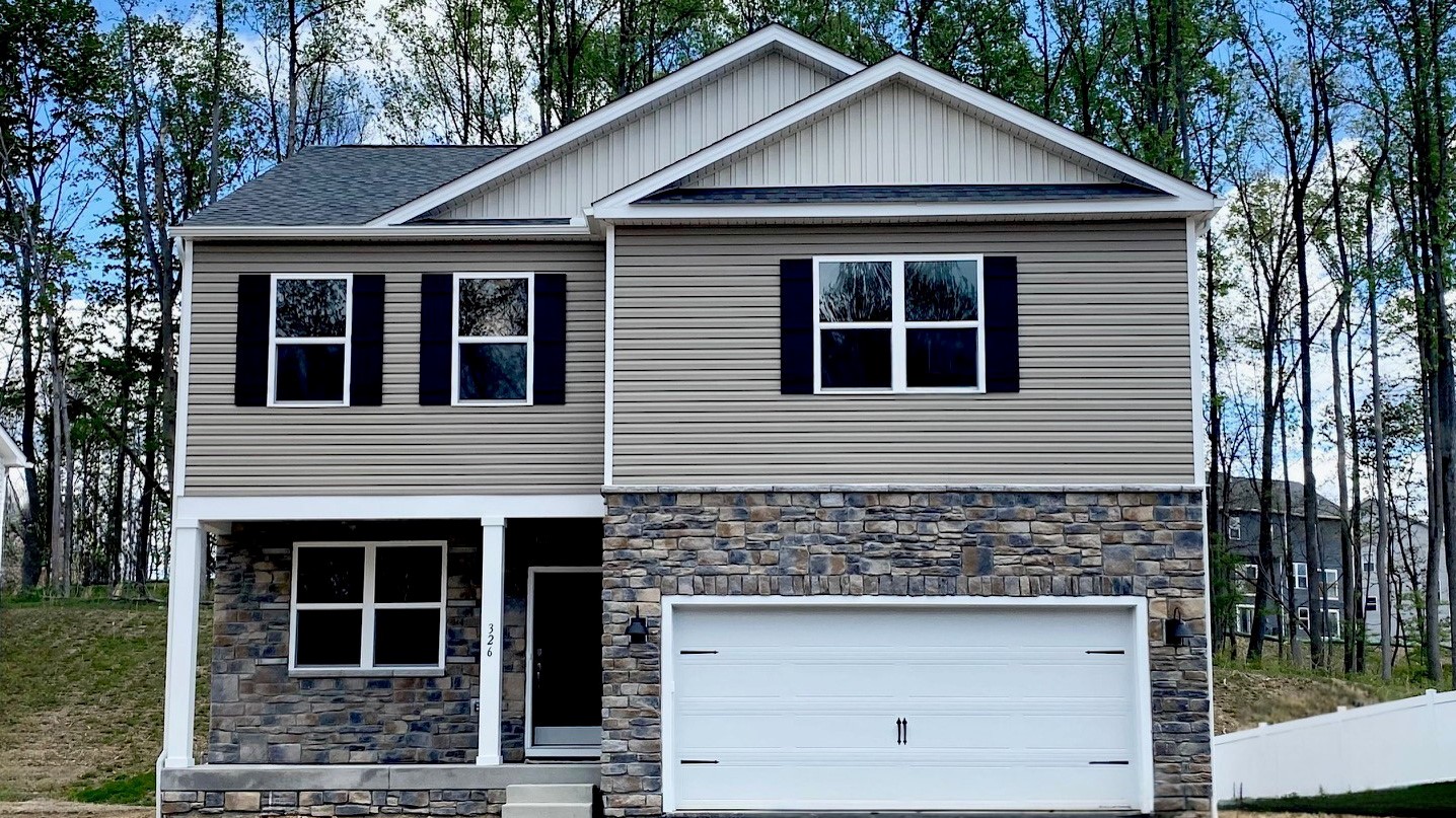 Exterior lot 8