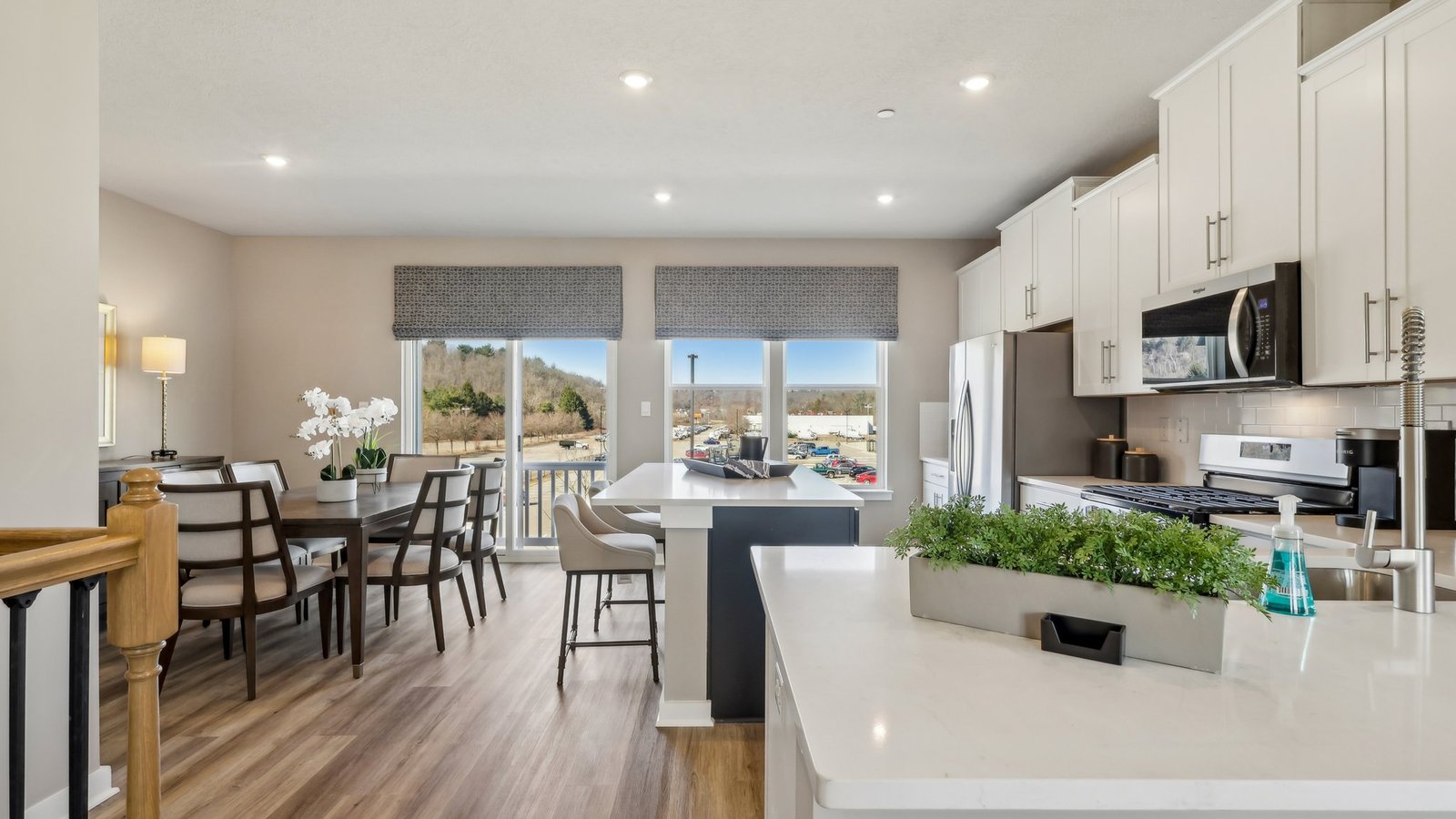 kitchen and eat-in area