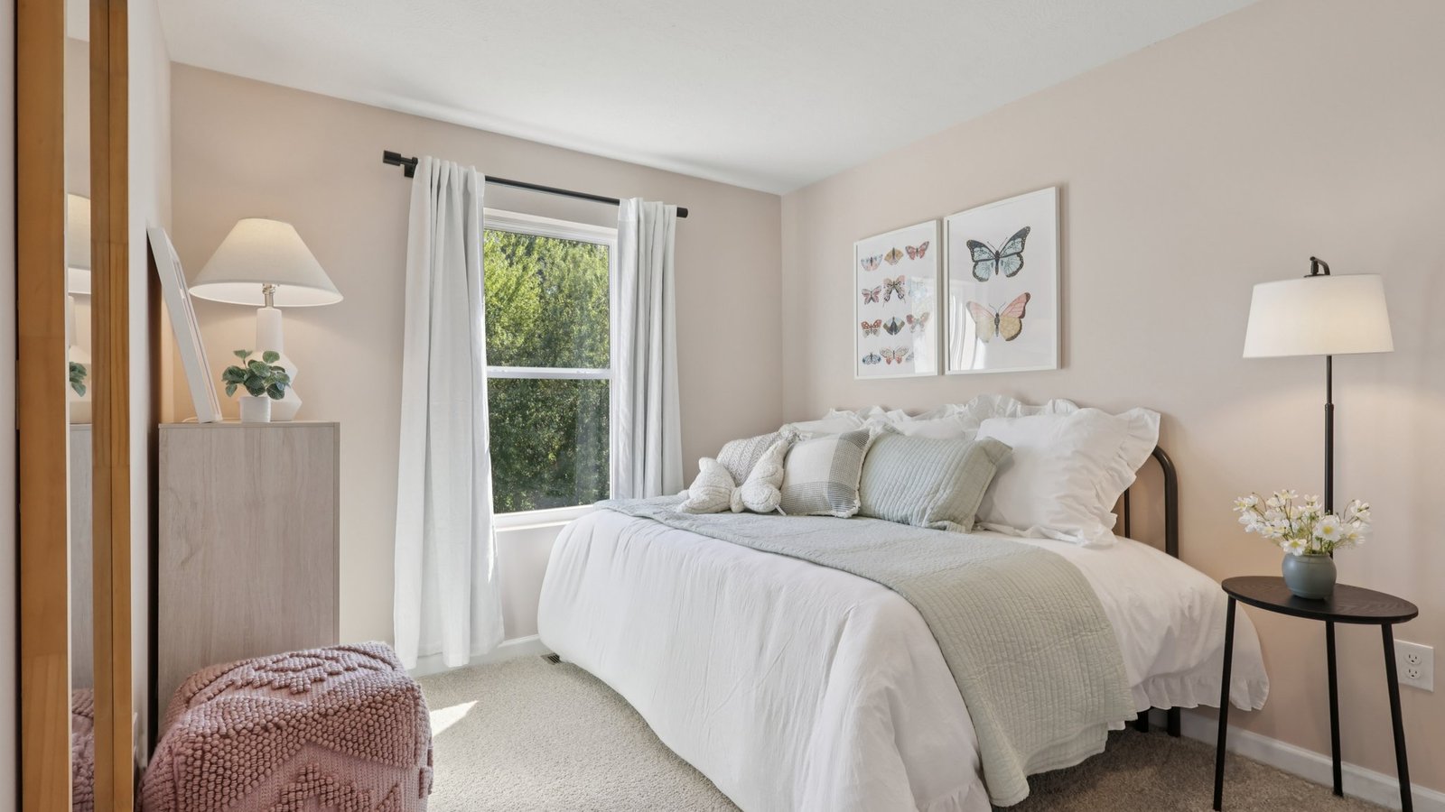 Second bedroom