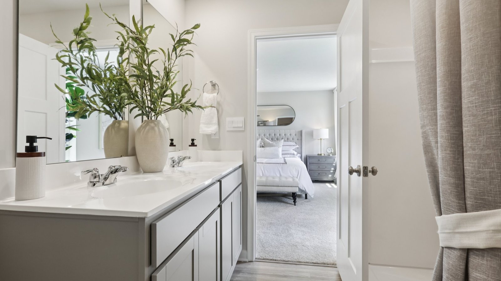 Primary ensuite full bath