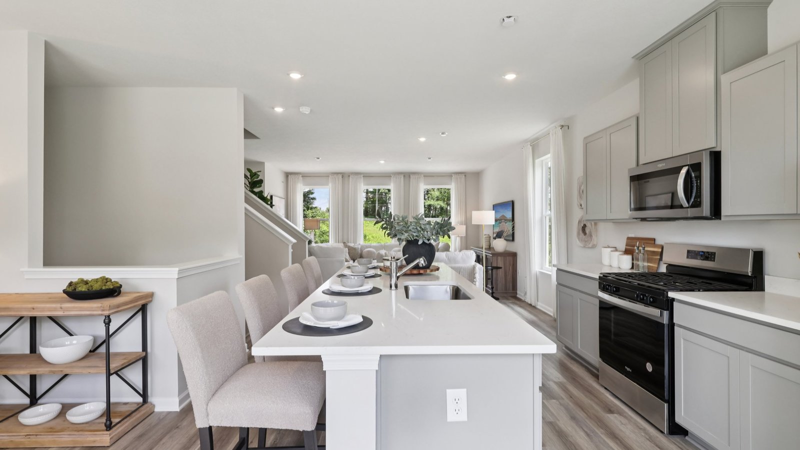 kitchrn area with large countertops