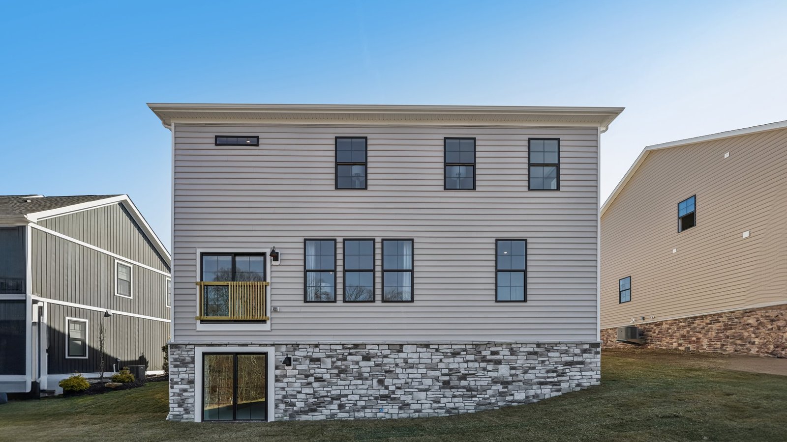 Hampshire exterior back
