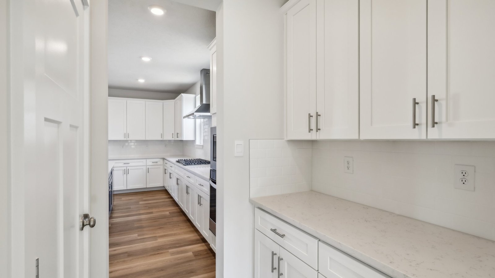 Butler's pantry off kitchen