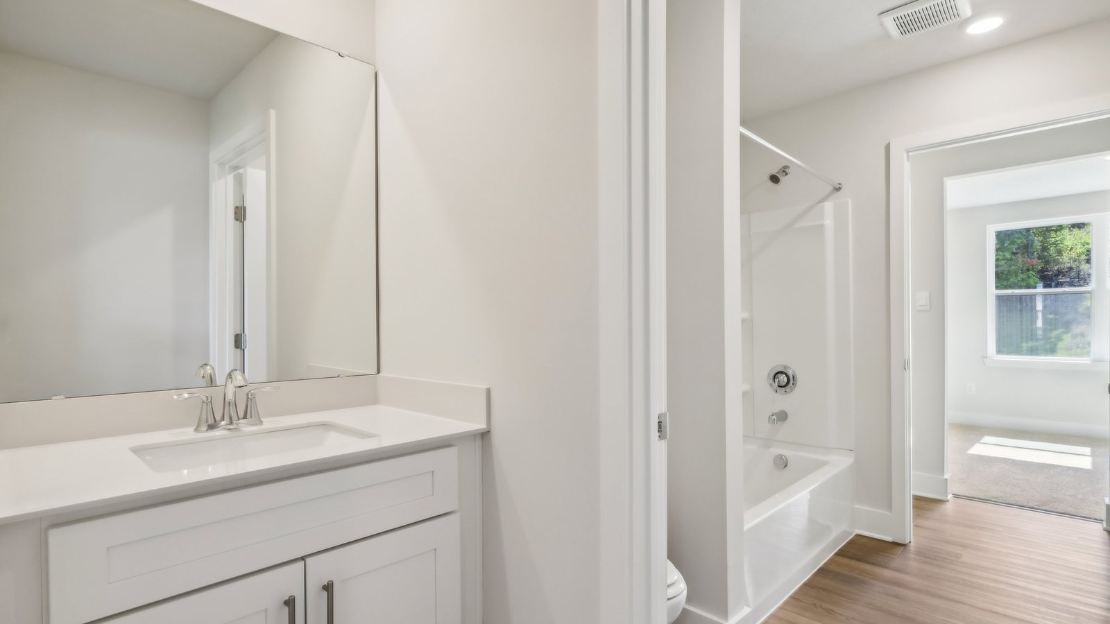 primary ensuite bathroom