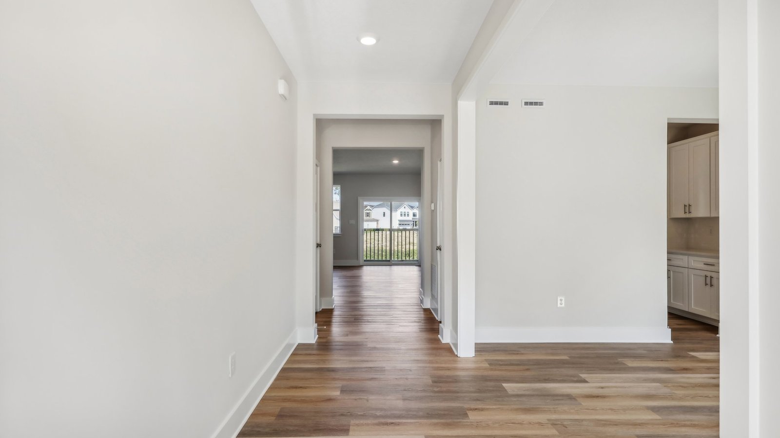 Entry way with flex room