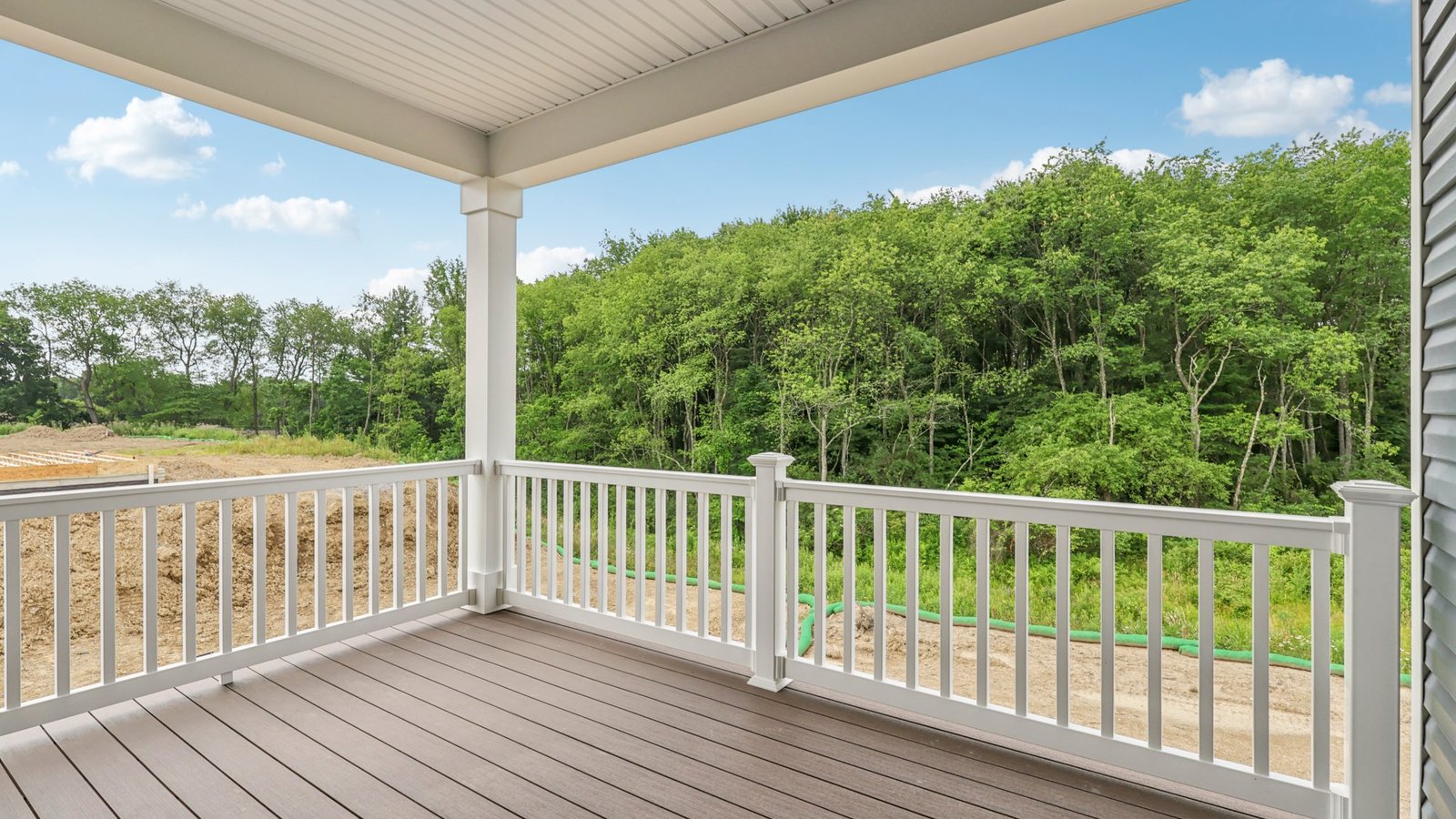 covered walk-out porch