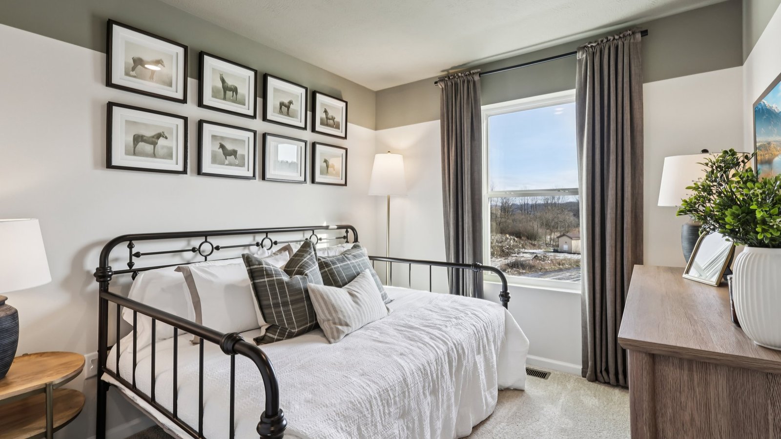 Second bedroom with window