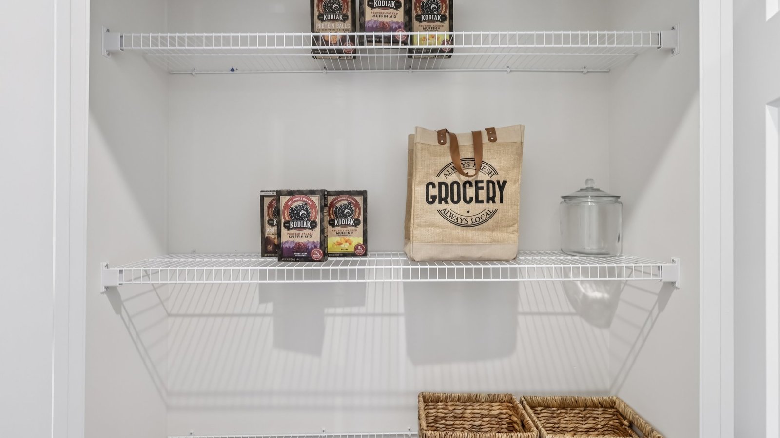 Kitchen pantry