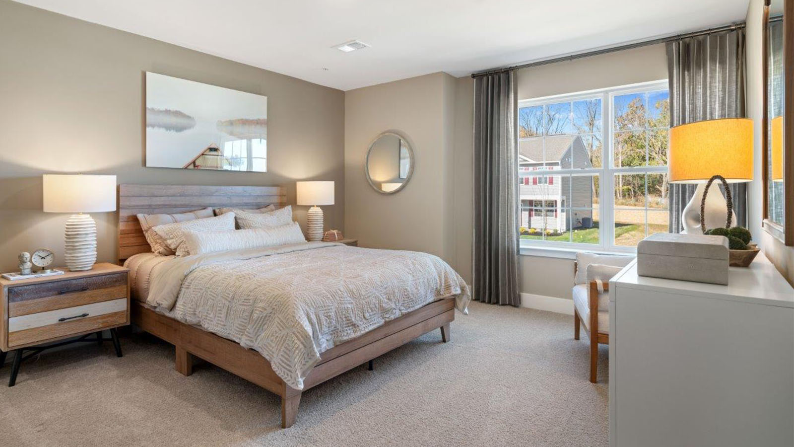 Secondary bedroom with large windows