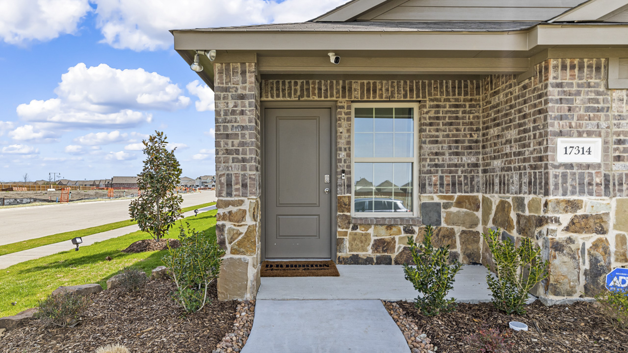 New Homes in Travis Ranch Marina Forney, TX D.R. Horton