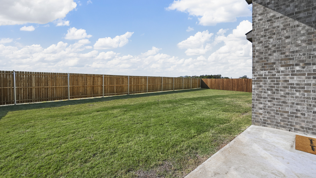 H233 Floorplan at Fireside by the Lake in Garland, TX.