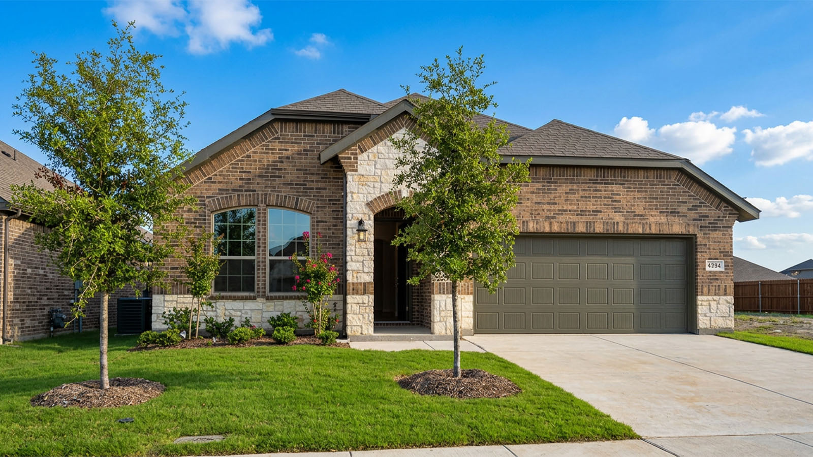 4162 Waldron Trl exterior