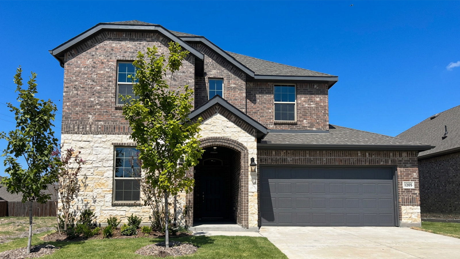 4158 Waldron Trl exterior