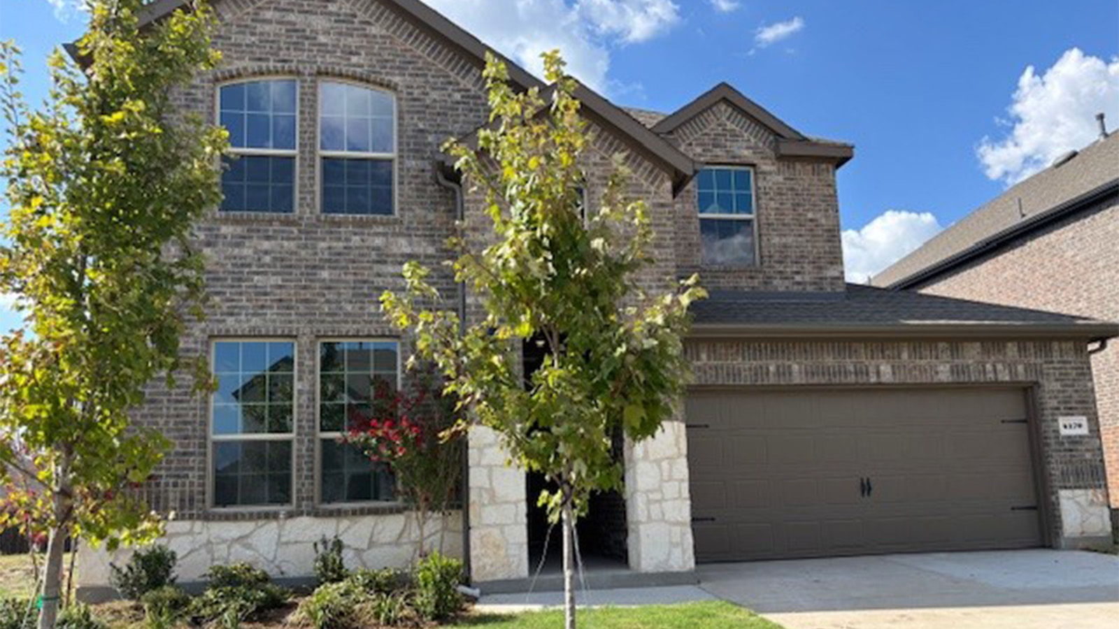 4170 Waldron Trl exterior