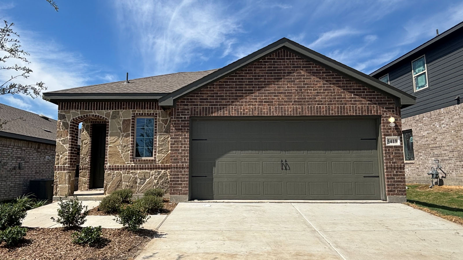 5419 Cormorant Grove exterior