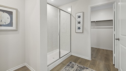Model home - 2017 Wildcat Trail at Wildcat Ranch in Crandall, TX primary bathroom