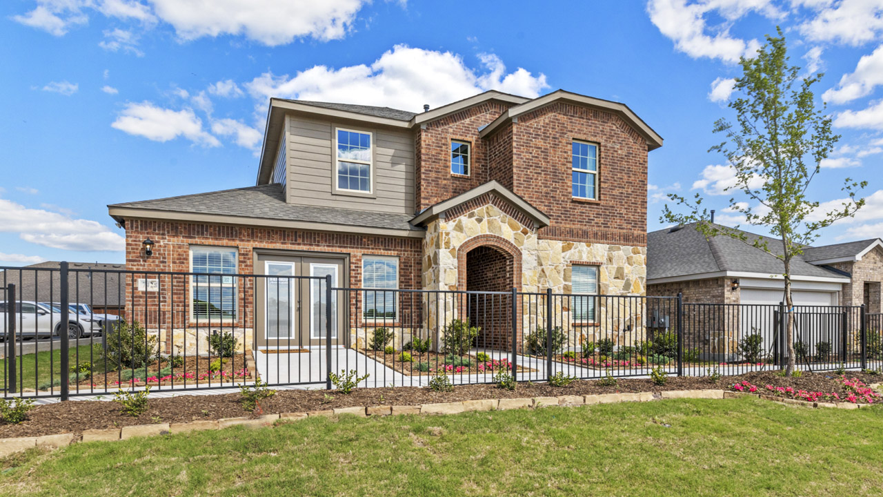 Floor Plan in Woodcreek Fate, TX D.R. Horton