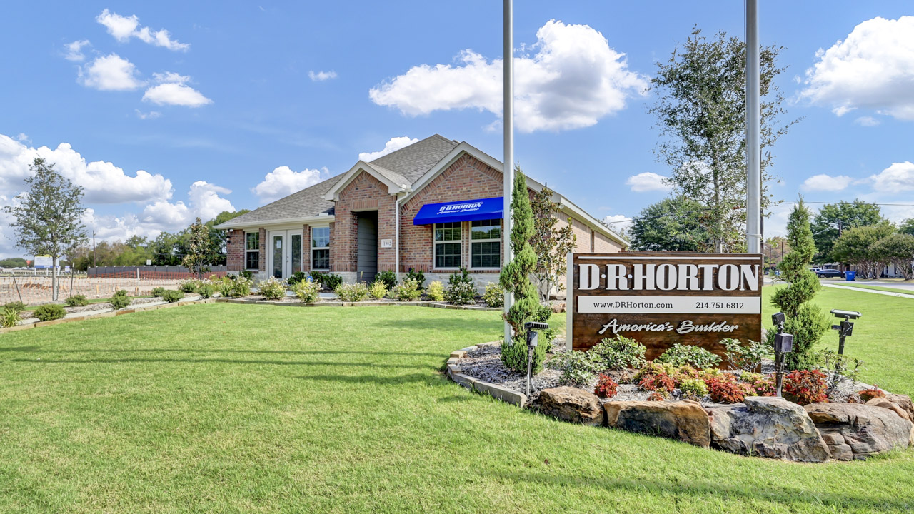 New Homes in Prairie Creek Estates Kaufman, TX D.R. Horton