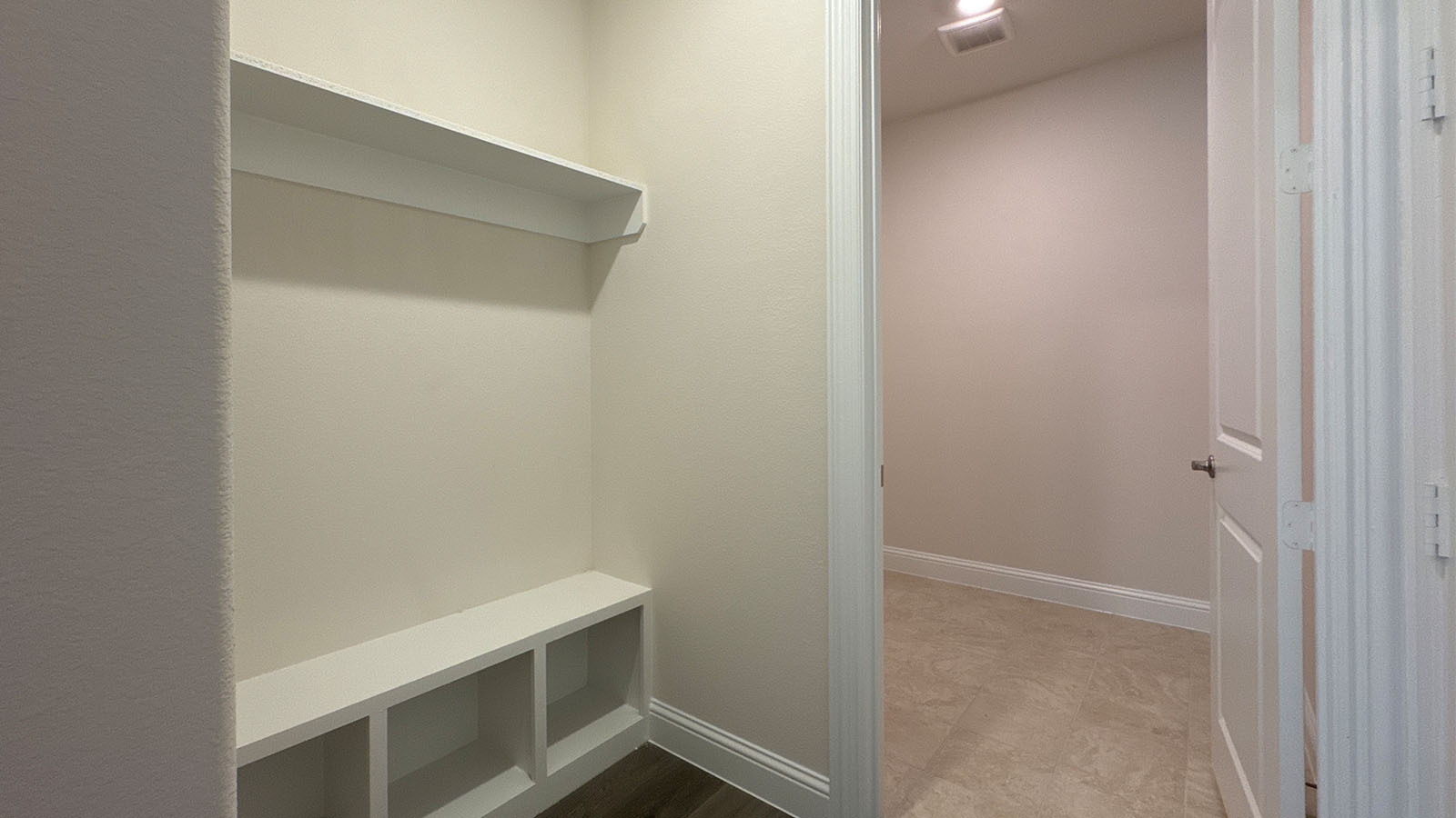 mud room