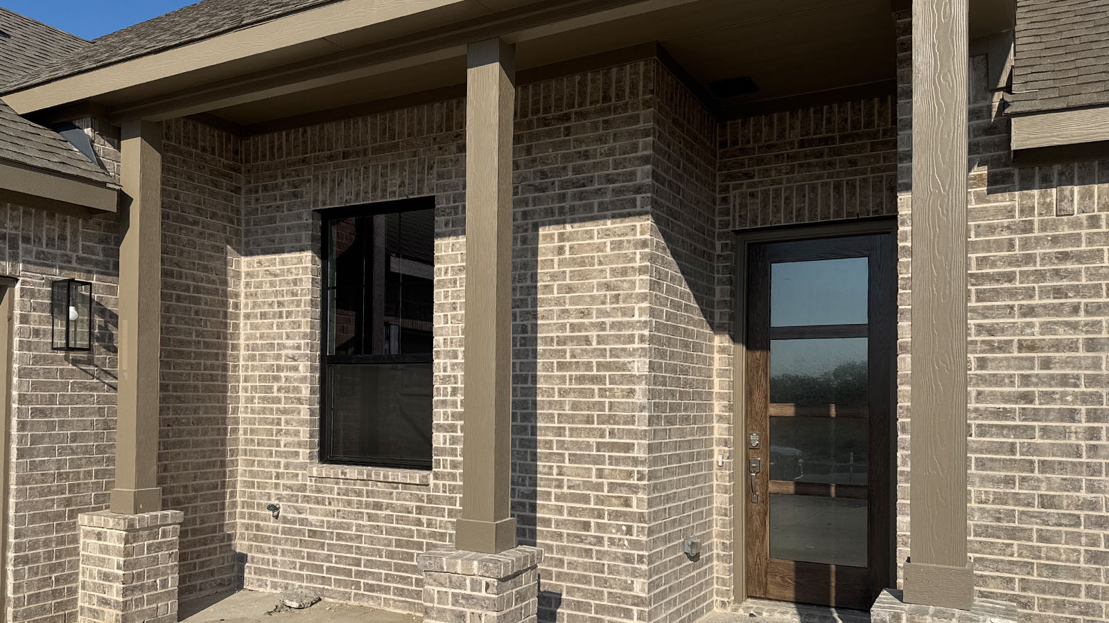 Angelina at 3627 Castleberry Drive, Rockwall, Texas: photo 2
