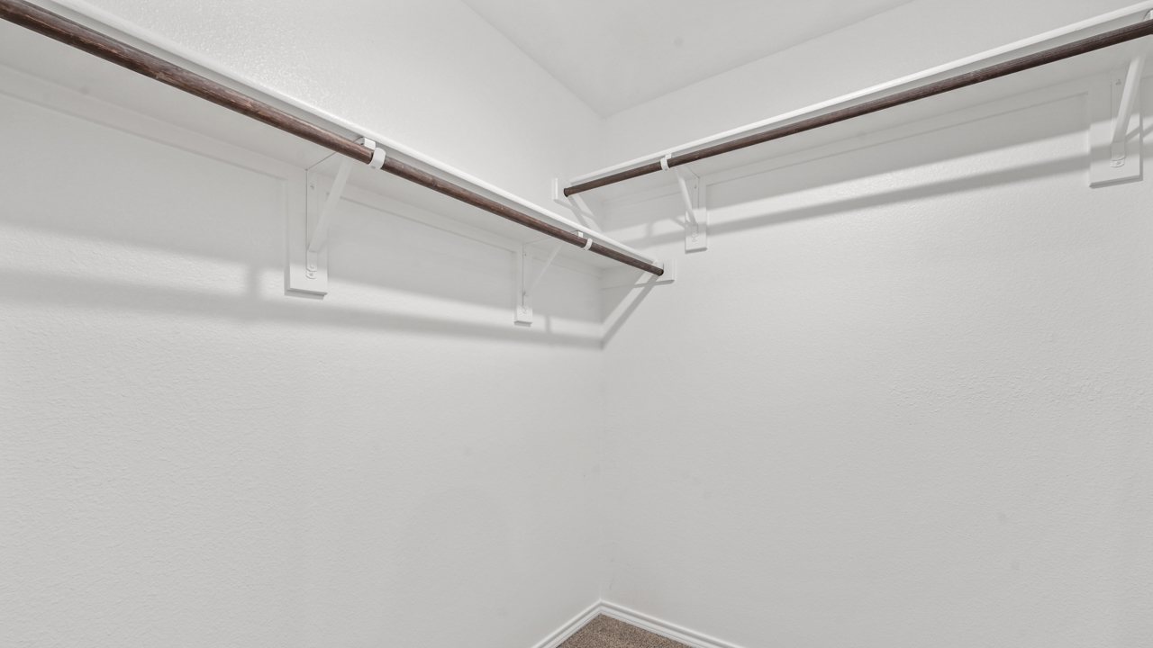 X30C primary bedroom closet