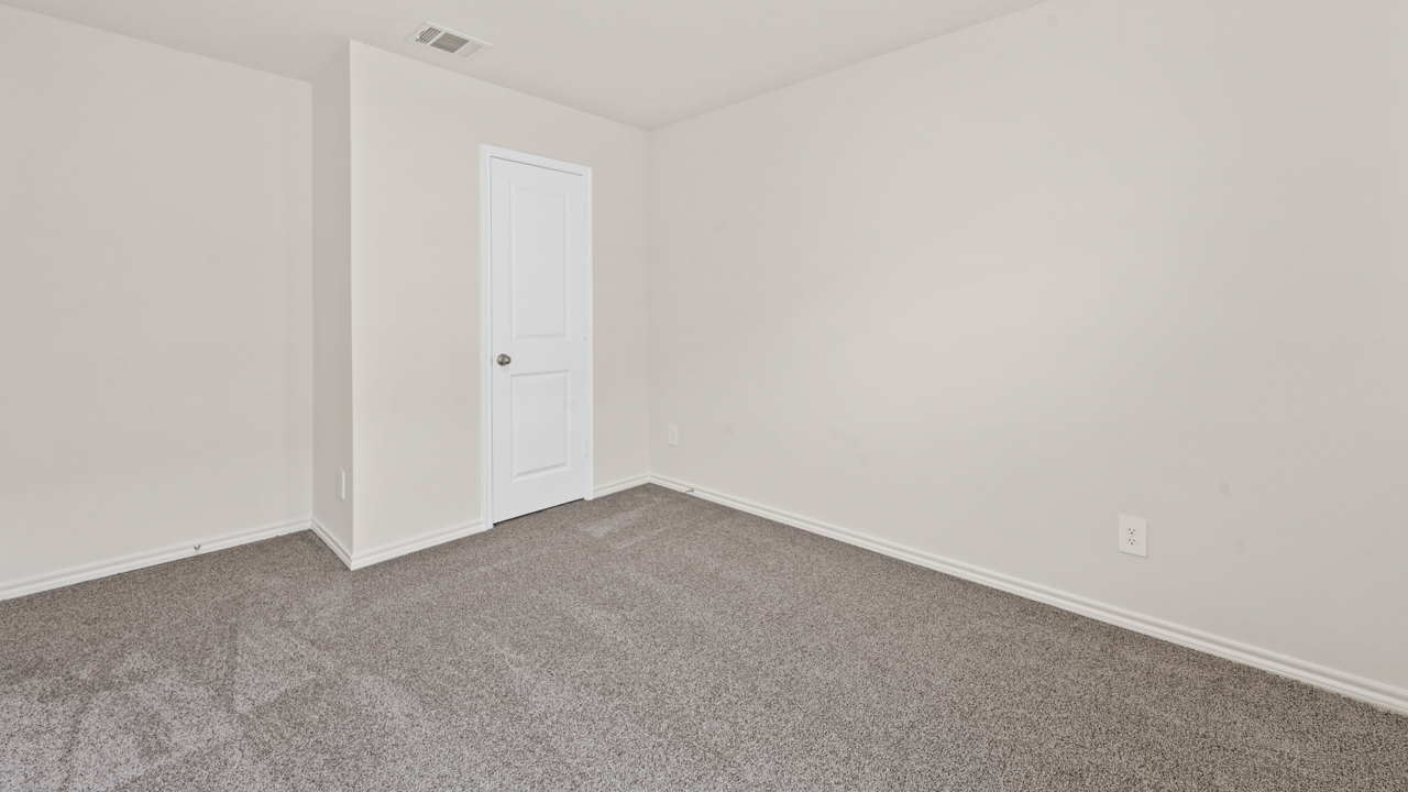 X30C secondary bedroom