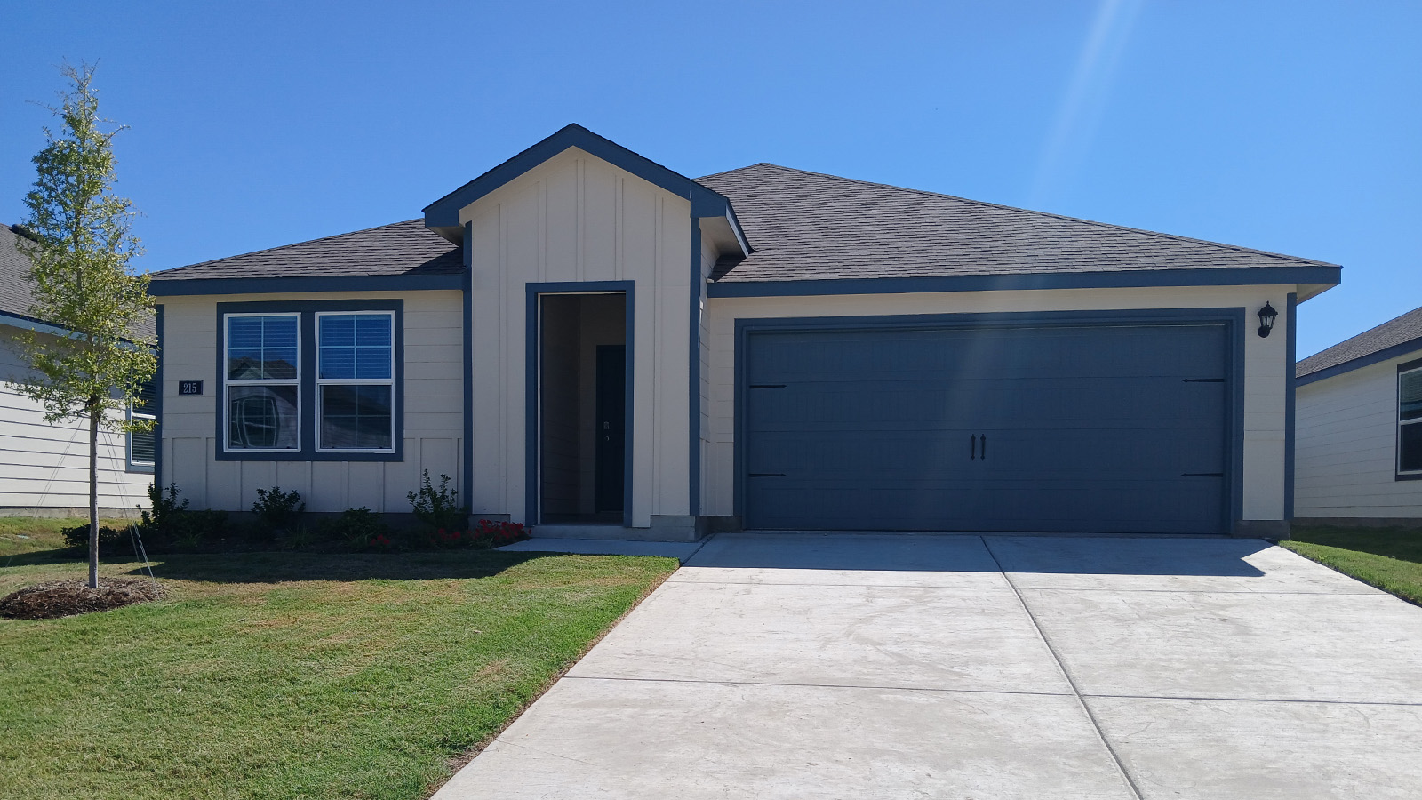 Lakeway at 215 Whispering Pine Drive, Royse City, Texas: photo 1