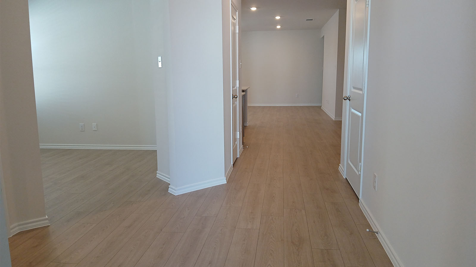 Lakeway at 304 Buttonwood Drive, Royse City, Texas: photo 2