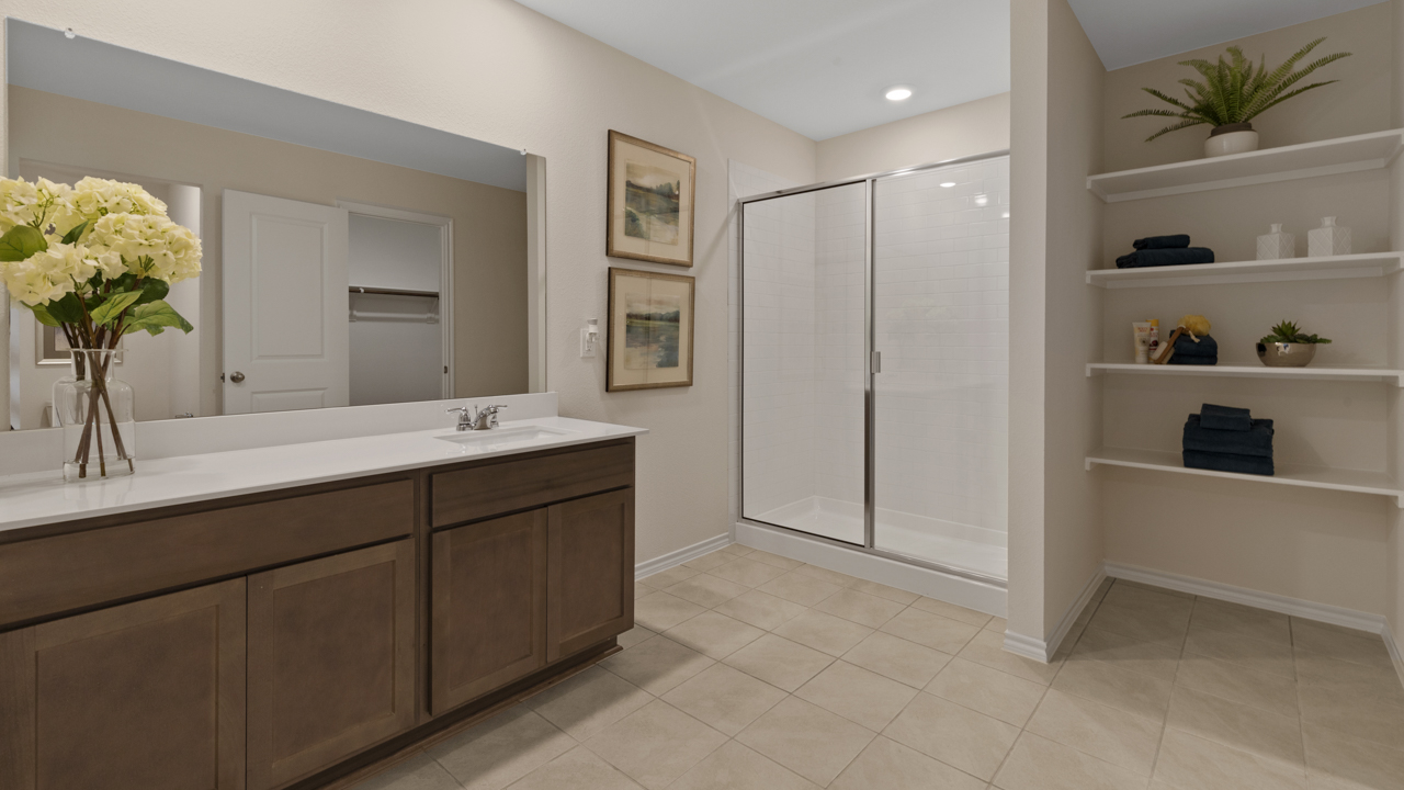 X40L primary bathroom