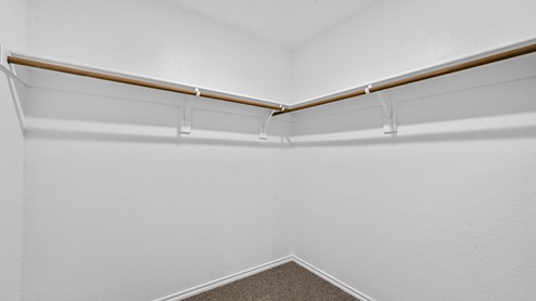X40C primary bedroom closet